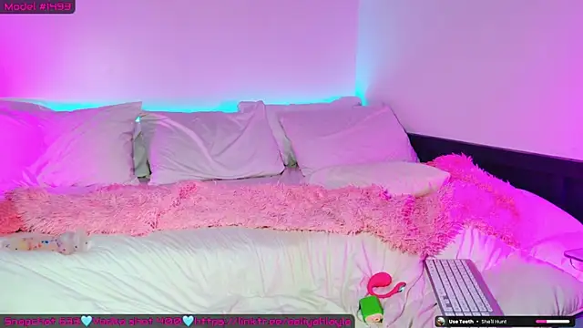 AaliyahLaylah live