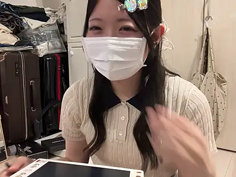 y-u-r-a-33 live