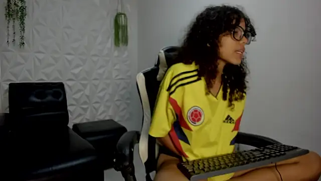 Karo_20y live