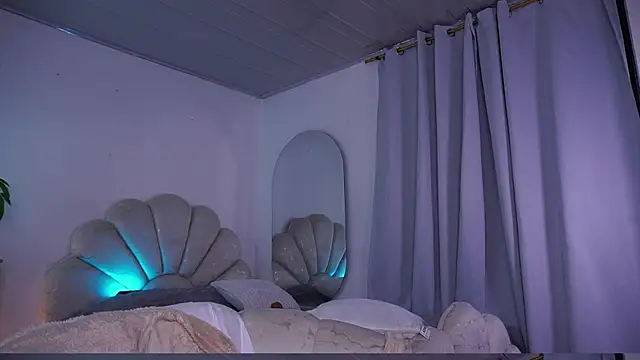 Alondrasparrow2 live