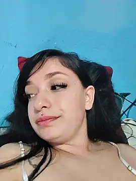 Evelyn_pink1 live