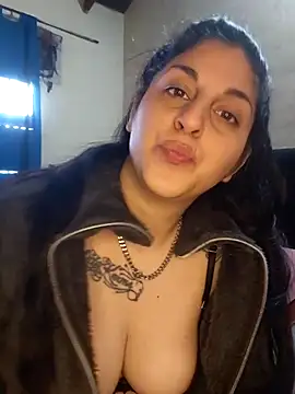 Camiliataa live