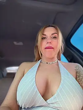 MilfNextDoor20 live