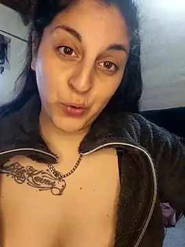 Camiliataa live