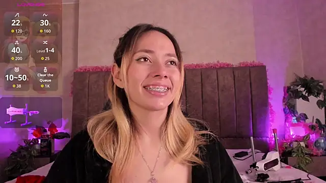 LanaMills_ live