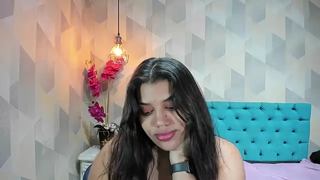 LindaBreeS live