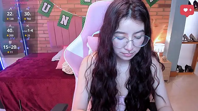 Amy_joones live