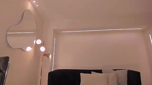 AmaraDivine live