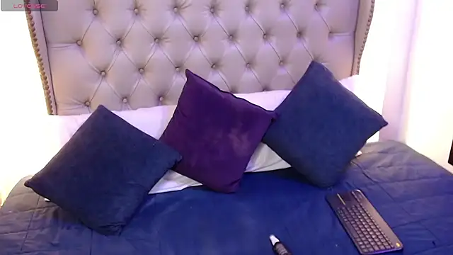Liiamthompson live