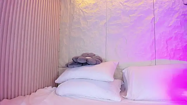 CristalCollins_ live