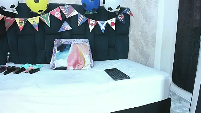 Ariana_Diosa live