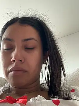 Victoria_alson live