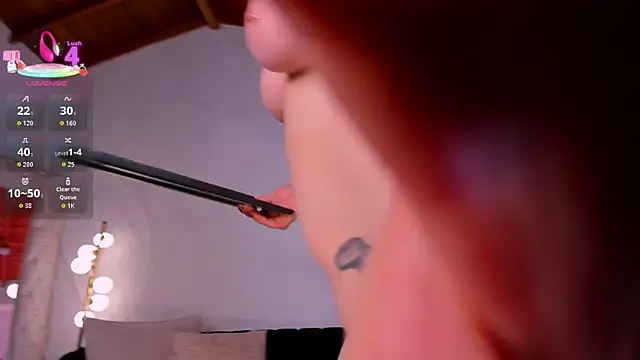 SarahRhodes_ live