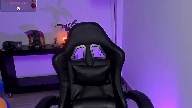 Sara_Charmy live