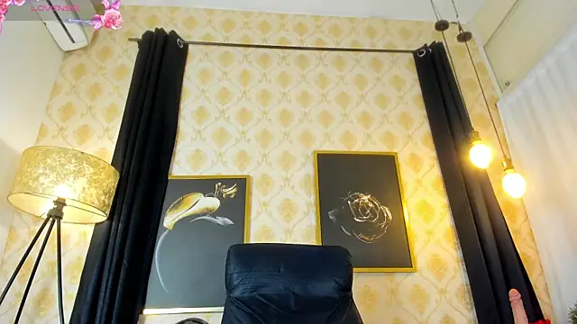 NATALIE_PARKERR live