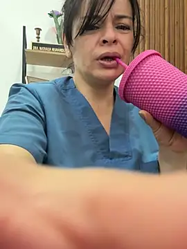 Dr_Nathalia_28 live