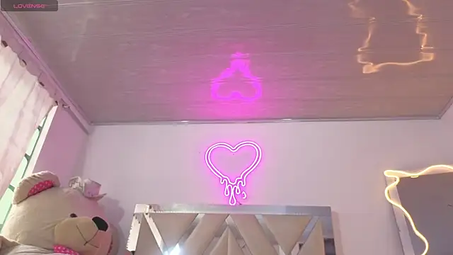 MILAH_TAY live