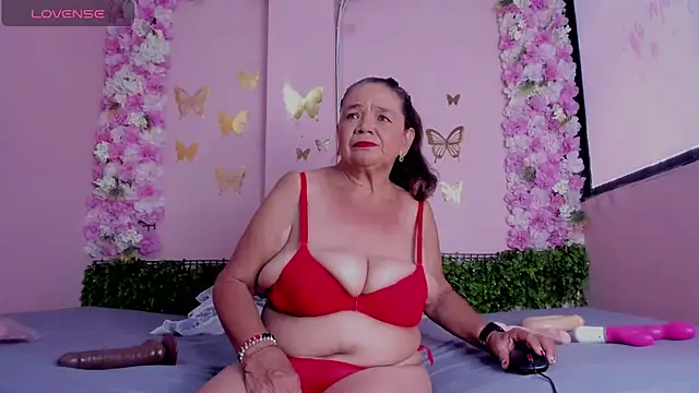 grandmother_milf live