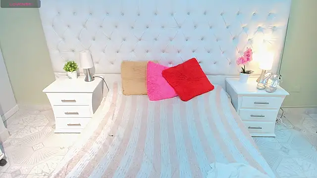 Ashleyyrobert live