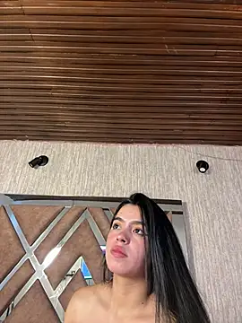 LunaMoore_Pink profile