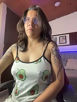 karlamorris_ live