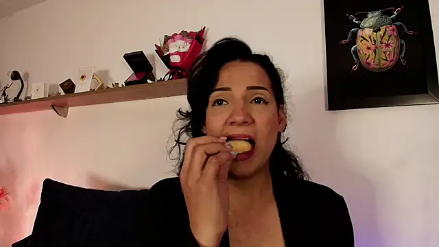 Elliee_ live
