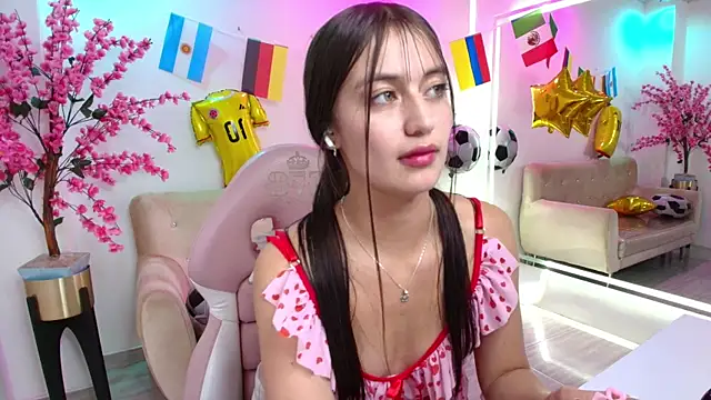 Zoe_swan live