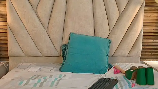 isabella_luxet live