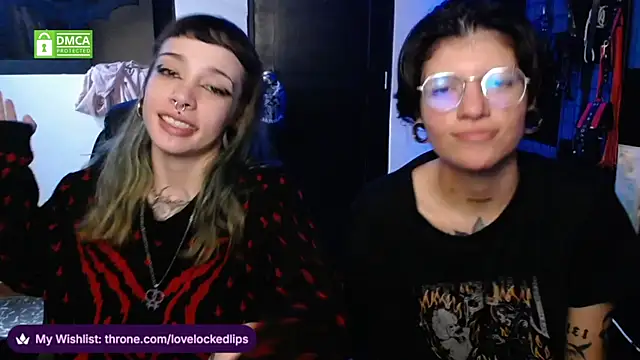 lovelockedlips profile