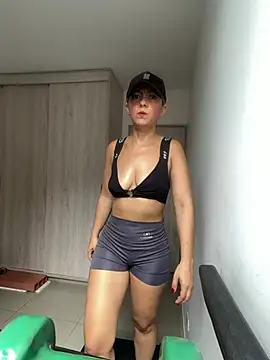 Tinymilf_ live