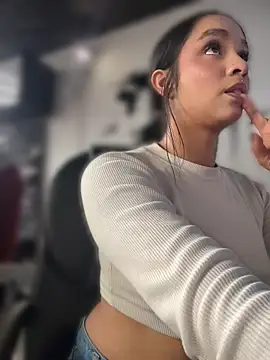Isabella-Teen live