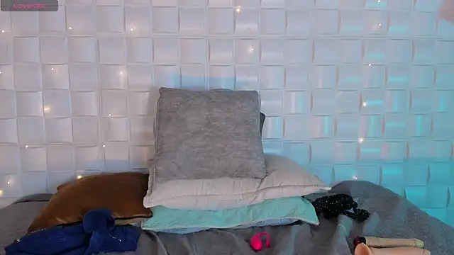 AleskaaHoffman live