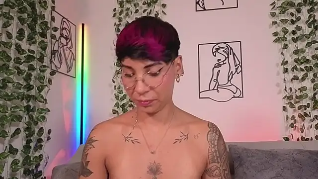MiaMorgan_ live