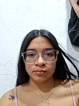 -VICKKY live