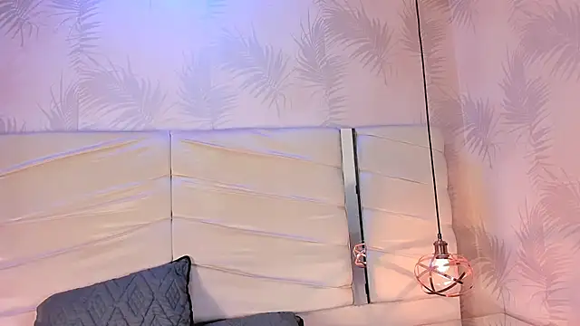 Lilithadams1 live