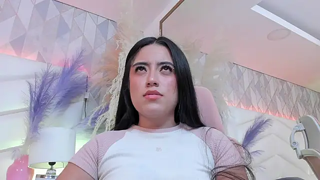 Rebeca_jones live
