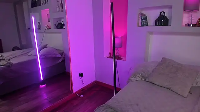 Camila_Rivers live