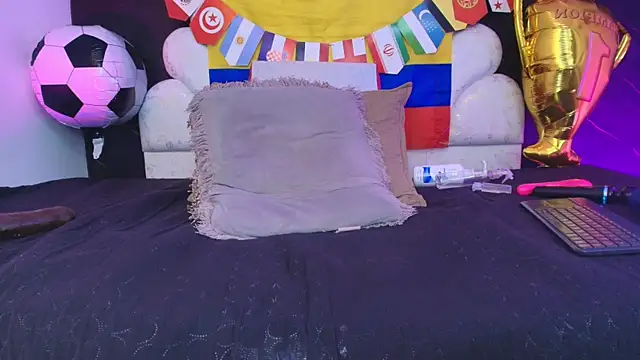 _MiaBrown_ live