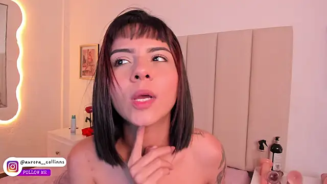 aurora_collinss_ live