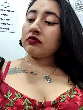 _Sarah-Office1 live
