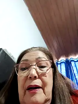 Vicky_Rosse live