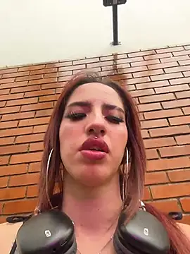 elodie_rouge live