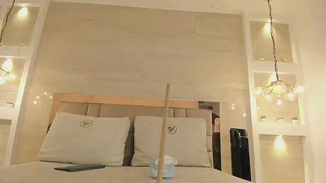 chloe_murray live