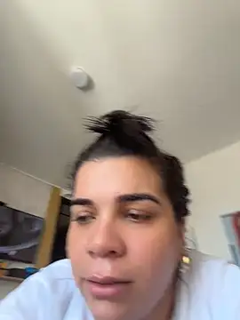Siri_Luxx live