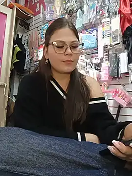 Vale_Saenzz live