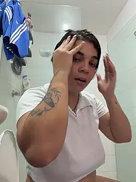 Siri_Luxx live
