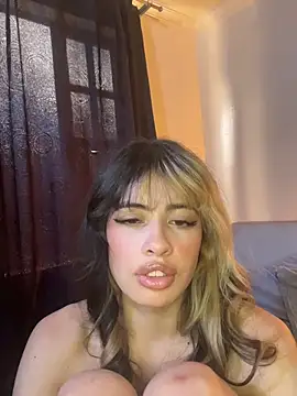 Isabella_collins- live