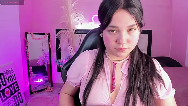 Julieth_Caandy live