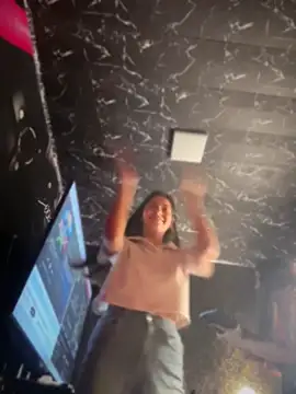 Stefany_LS live