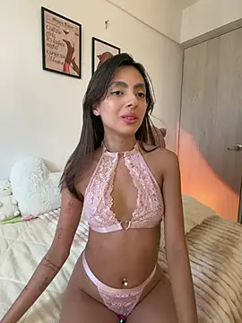 ZaraLuuv live